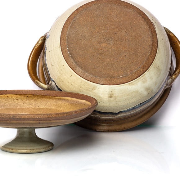 Studio Art Pottery Casserole Dish w/ Lid, Signed, Hand Thrown, Unique Earth Tone - Picture 5 of 8
